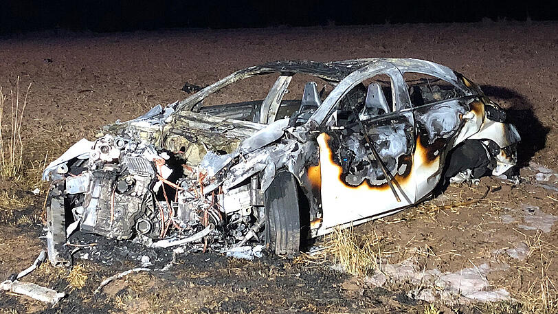 Die 22-Jährige hat nach dem heftigen Crash keine Überlebenschance.