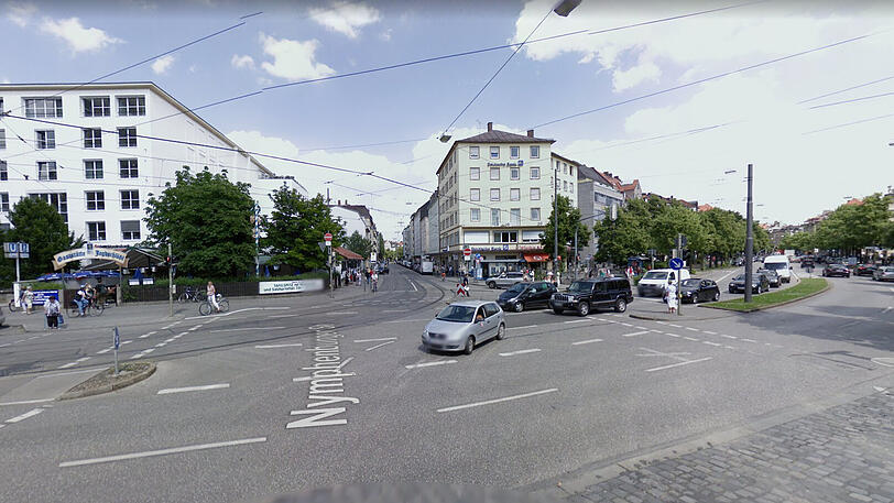 Auf der Nymphenburgerstraße ist am Montag, 8. Oktober, ein Mann mit Migrationshintergrund angepöbelt und bedroht worden.