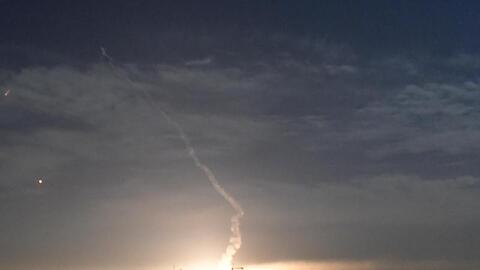 Syrische Luftabwehr am Himmel über Damaskus.