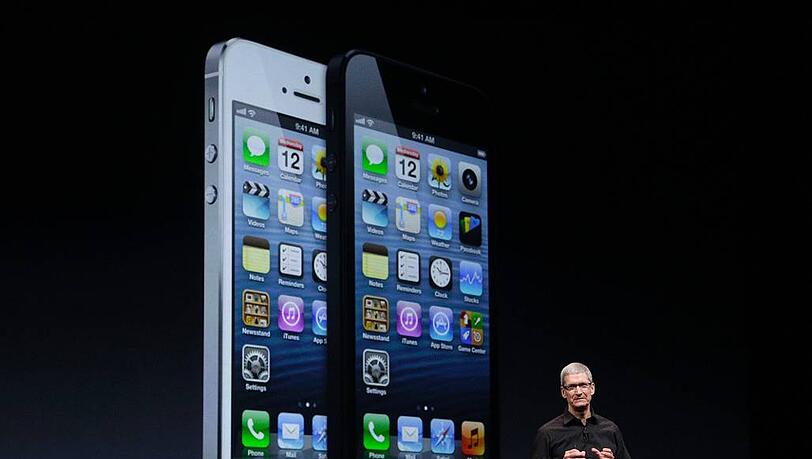 Apple-Chef Tim Cook präsentiert die neue, etwas dünnere Variante Apple-Chef Tim Cook präsentiert die neue, etwas dünnere Variante