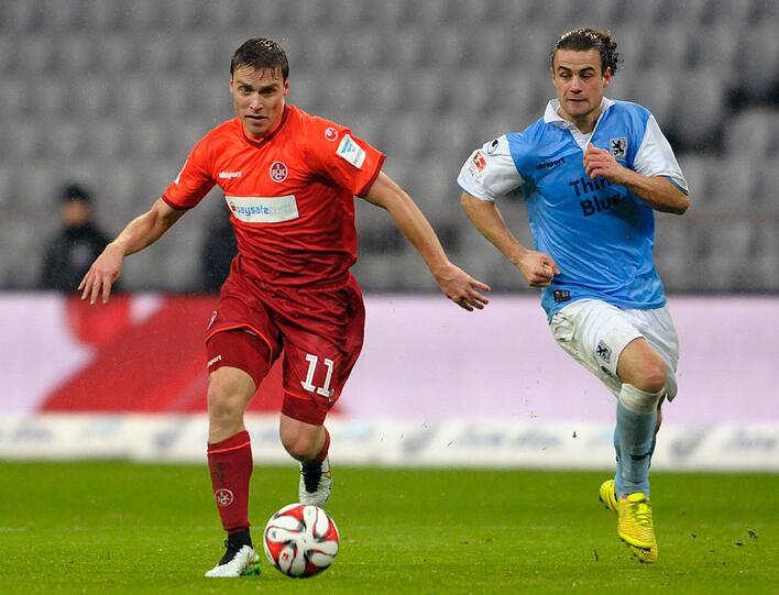 Yannick Stark: Bereits im Sommer verkündete Darmstadts Trainer Dirk Schuster öffentlich Interesse an Yannik Stark. Laut Kicker sind die Lilien nach wie vor an dem 23-Jährigen dran. Für die Löwen wäre es wohl die letzte Chance noch eine Ablöse zu erzielen, bevor Starks Vertrag zum Saisonende ausläuft.