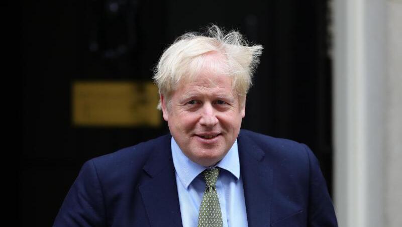 Boris Johnson, Premierminister von Großbritannien, vor seinem Amtssitz in der 10 Downing Street in London. Boris Johnson, Premierminister von Großbritannien, vor seinem Amtssitz in der 10 Downing Street in London.