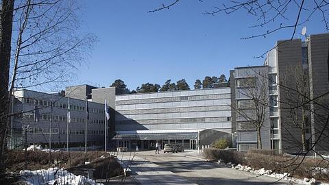 Ein Verwaltungsgebäude des norwegischen Aluminiumkonzerns Norsk Hydro. Das globale Geschäft des norwegischen Unternehmens Hydro ist einem umfassenden Cyberangriff ausgesetzt, der den Betrieb beeinträchtigt.