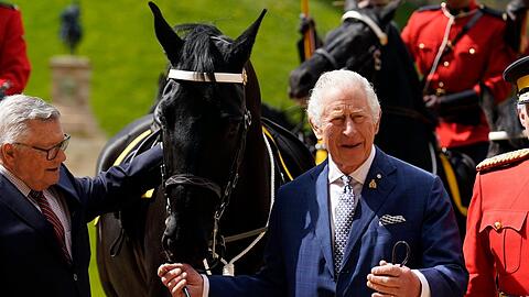 König Charles III. wird beim Pferderennen in Ascot erwartet.