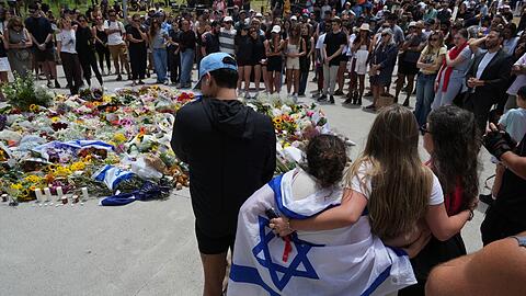 In Australien herrscht am Tag nach dem verheerenden Anschlag tiefer Schock.