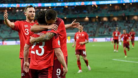 Nach dem 3:1 durch Shaqiri war die Partie entschieden (2.vl).