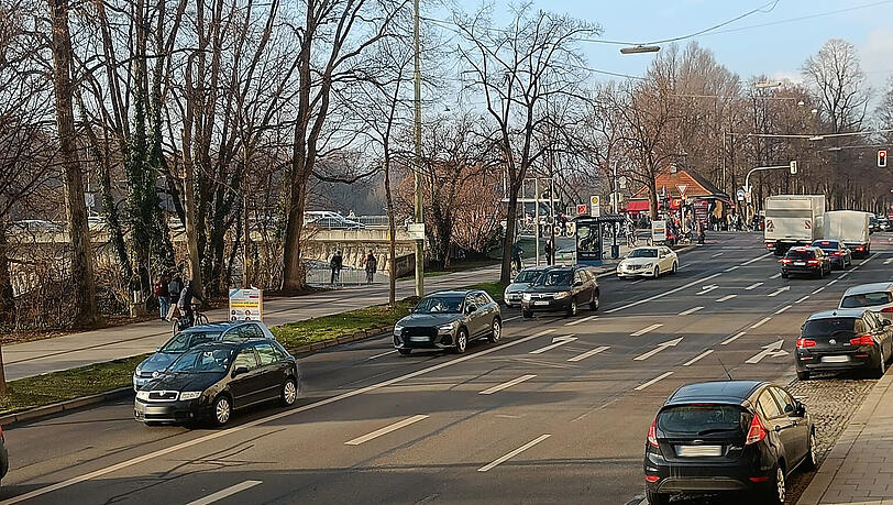 Die Erhardtstraße am Donnerstagmorgen, gegen 8.15 Uhr. Von Stau keine Spur. Die Erhardtstraße am Donnerstagmorgen, gegen 8.15 Uhr. Von Stau keine Spur.