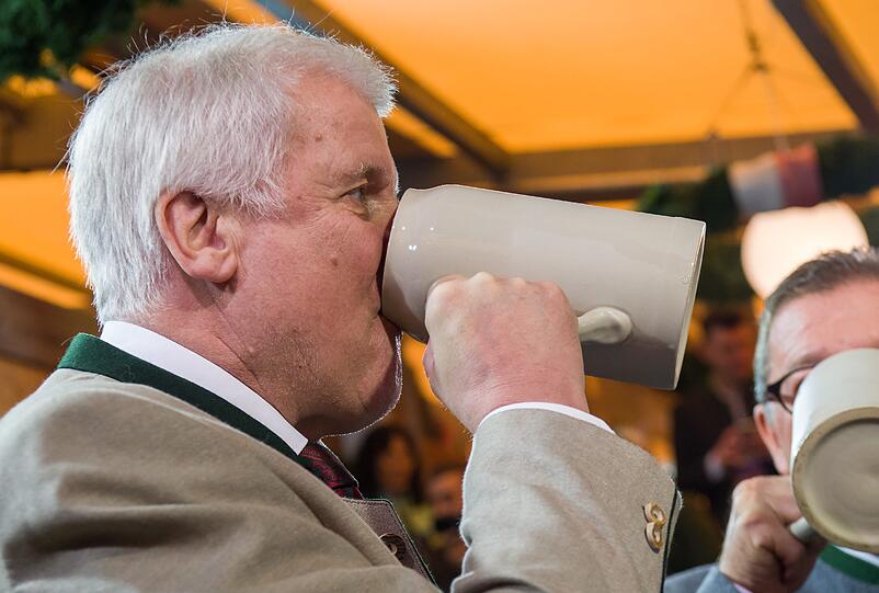 Die Bilder vom Anstich zum Durchklicken.