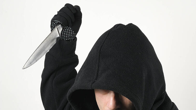 Messer Angriff Attacke Küchenmesser Symbolbild Symbolfoto