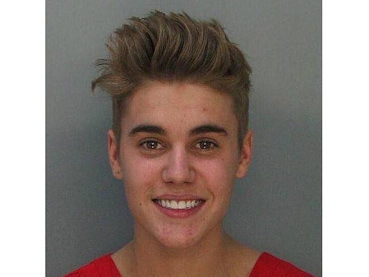 Das offizielle Polizeifoto von Justin Bieber bei seiner Festnahme