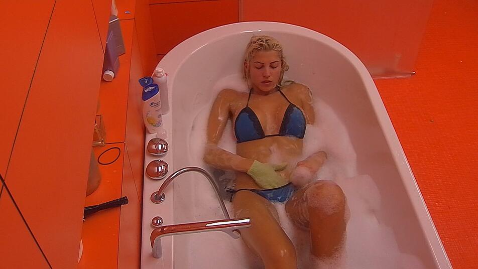 desiree nick big brother nackt sorted by. relevance. 