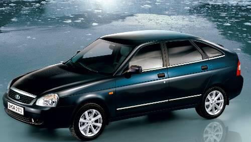 Neu in der Lada-Modellpalette: Der russische Hersteller verkauft den Priora als klassische Limousine und als Fließheck. Neu in der Lada-Modellpalette: Der russische Hersteller verkauft den Priora als klassische Limousine und als Fließheck.