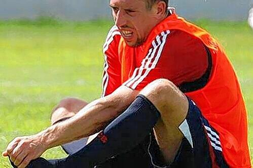 Der Zeh schmerzt schon wieder. Deswegen fiel Franck Ribéry auch beim Trainingauftakt in Dubai aus.