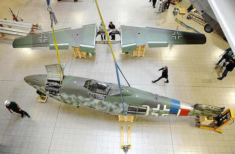 Im Deutschen Museum werden derzeit die Flugzeuge abgebaut. Sie werden während der Sanierung des Museums in der Flugwerft Schleißheim zwischengelagert.