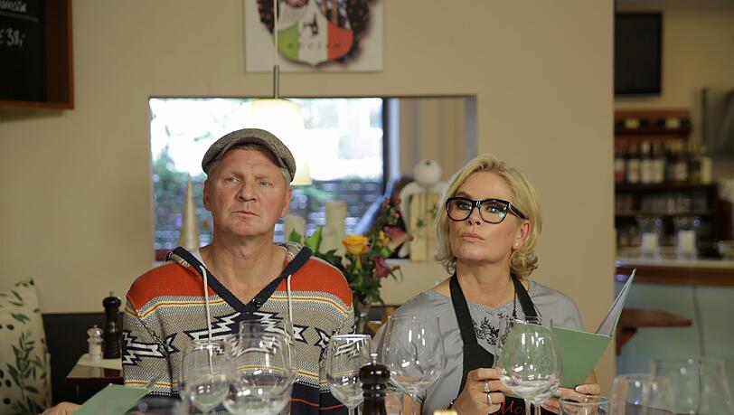 Stefan und Claudia Effenberg können über das Verhalten von Ralf Richter nur die Nase rümpfen. Stefan und Claudia Effenberg können über das Verhalten von Ralf Richter nur die Nase rümpfen.