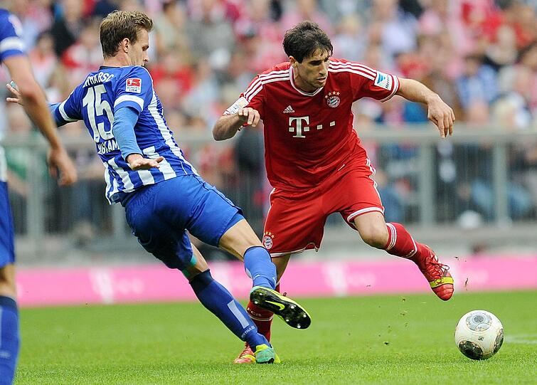 Der wahre &bdquo;Mr. Unbesiegbar&ldquo;: Javi Martínez (r.) hat mit dem FC Bayern noch kein einziges Bundesliga-Spiel verloren. Seine Bilanz: 26 Siege, drei Unentschieden. Foto: firo/Augenklick