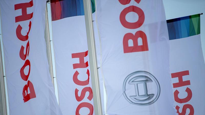 Bosch hatte VW die Grundversion der Software geliefert, die in großem Stil zur Manipulation von Abgaswerten bei Diesel-Autos genutzt wurde. Bosch hatte VW die Grundversion der Software geliefert, die in großem Stil zur Manipulation von Abgaswerten bei Diesel-Autos genutzt wurde.