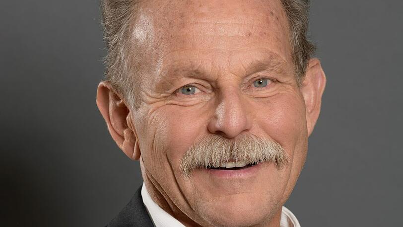 Paul Knoblach sitzt seit 2018 für die Grünen im bayerischen Landtag, er ist Sprecher für Weinbau, Sonderkulturen und Tierwohl. Paul Knoblach sitzt seit 2018 für die Grünen im bayerischen Landtag, er ist Sprecher für Weinbau, Sonderkulturen und Tierwohl.