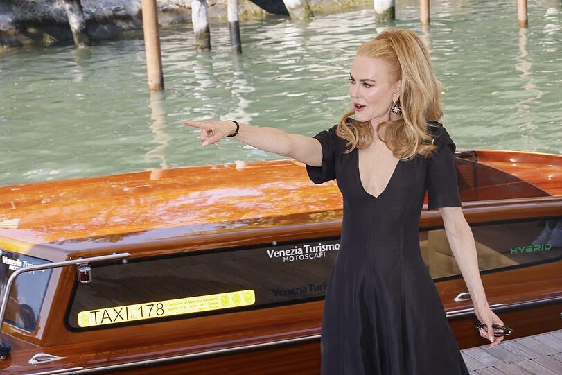 Nicole Kidman kommt zur Pressekonferenz des Films "Babygirl" in Venedig.