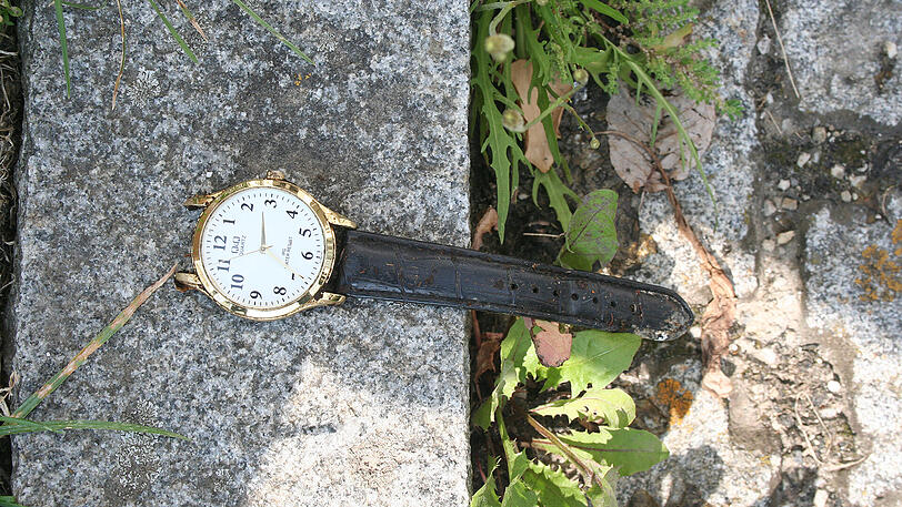 Diese Uhr fanden die Ermittler bei der Leiche.