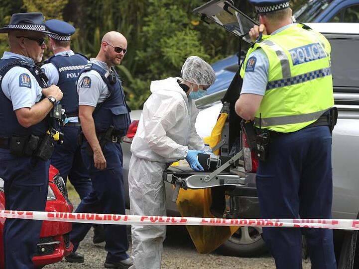 Die neuseeländische Polizei glaubt, dass die seit einer Woche vermisste 22-jährige britische Touristin ermordet wurde.