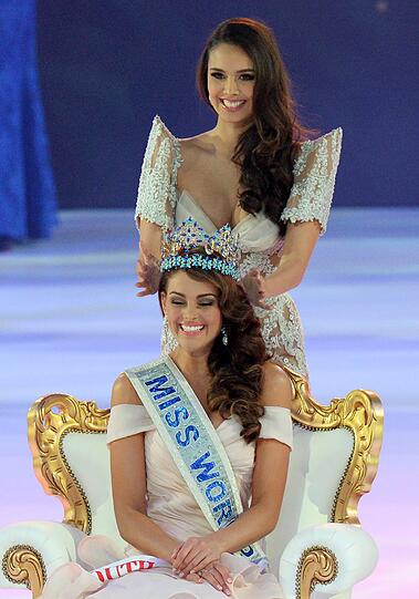 Rolene Strauss aus Südafrika gewinnt den Schönheitswettbewerb "Miss World"