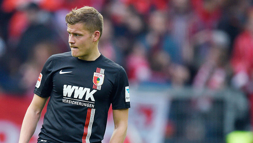 Der isländische Nationalspieler Alfred Finnbogason erzielte in 21 Partien für den FC Augsburg acht Tore. Der isländische Nationalspieler Alfred Finnbogason erzielte in 21 Partien für den FC Augsburg acht Tore.