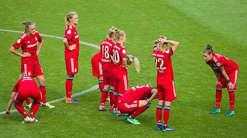 Enttäuschte Bayern-Spielerinnen.