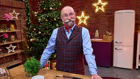 "Der "Bares f&uuml;r Rares"-Weihnachtsabend": Horst Lichter hat die ein oder andere &Uuml;berraschung vorbereitet.