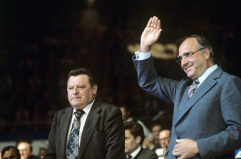 Schwarze Rivalen: Franz Josef Strauß und Helmut Kohl im September 1976 in München.