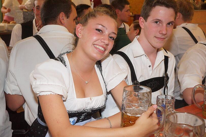 Der Festzug, der Anstich, die Gäste: So schön ist's beim Aubinger Herbstfest.
