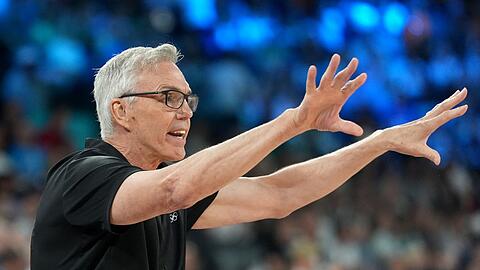 Bayern-Trainer Gorden Herbert kann mit dem Ergebnis seines Teams zufrieden sein.