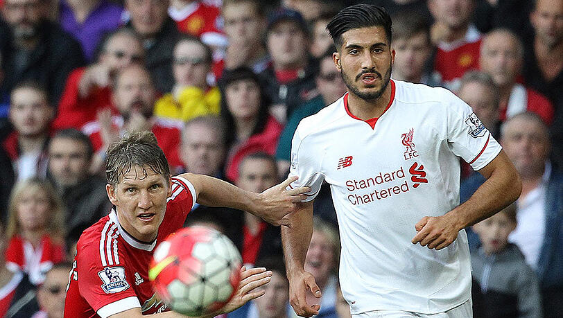 ManU-Star Bastian Schweinsteiger (links) im Duell mit seinem DFB-Teamkollegen Emre Can (FC Liverpool). ManU-Star Bastian Schweinsteiger (links) im Duell mit seinem DFB-Teamkollegen Emre Can (FC Liverpool).