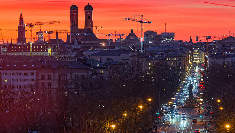 Autofrei wird die Münchner Altstadt so schnell nicht. Autofrei wird die Münchner Altstadt so schnell nicht.