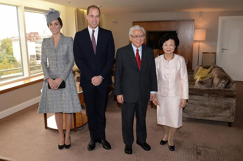 Zusammen mit Prinz William empfing die schwangere Herzogin Kate den Staatspräsidenten von Singapur, Tony Tan Keng Yam, und seine Frau in London.
