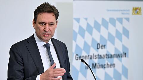Bayerns Justizminister Georg Eisenreich (CSU) während einer Pressekonferenz in München.