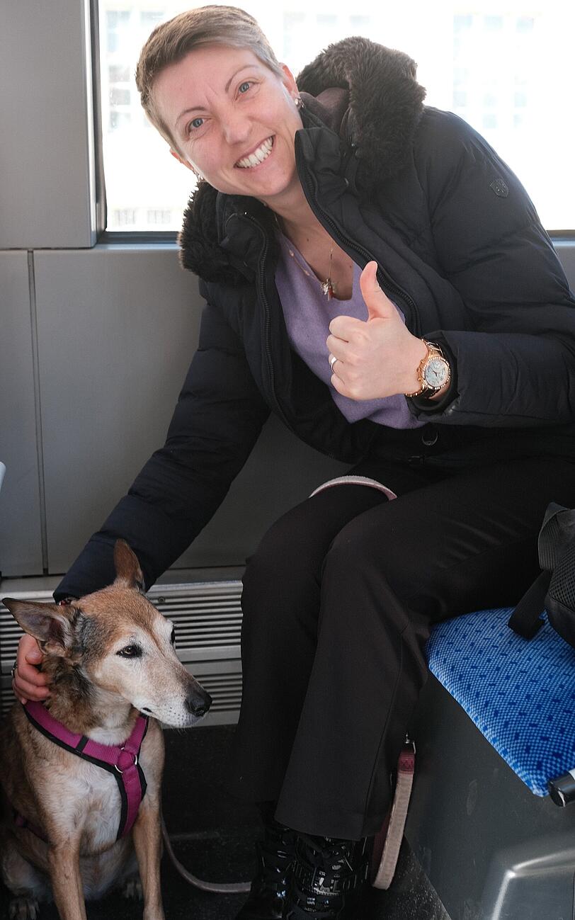 Super findet Caterina Balzar die neue  Tram-Linie. Sie kommt jetzt ohne Umsteigen zu ihrer Arbeit nach Pasing