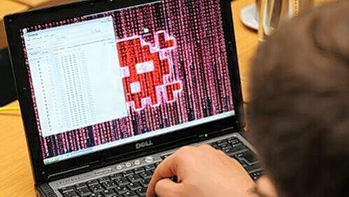 Mit den entsprechenden Tricks lassen sich Hacker-Angriffe im Netz abwehren Mit den entsprechenden Tricks lassen sich Hacker-Angriffe im Netz abwehren