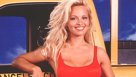 Als "Baywatch"-Nixe im roten Badeanzug wurde Pamela Anderson in den 1990er-Jahren weltber&uuml;hmt.