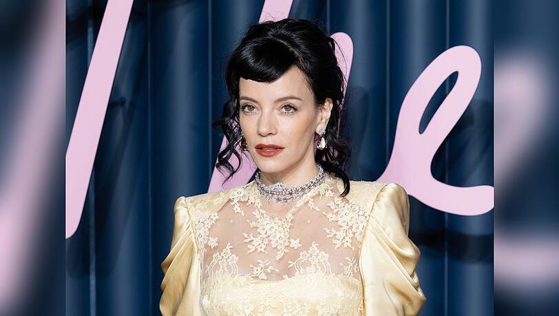 Lily Allen hat sich wegen ihrer Kaufsucht f&uuml;r eine EMDR-Therapie entschieden.