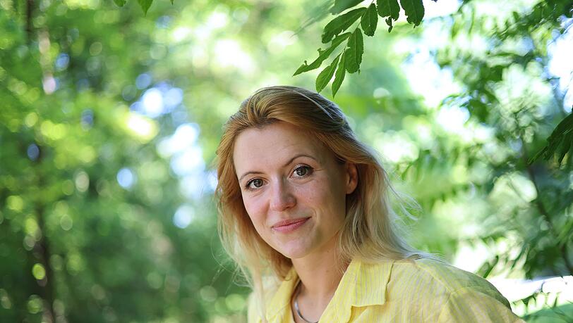 Laura Storz spielt die Hauptrolle in dem Film "Die Kinderschwindlerin".