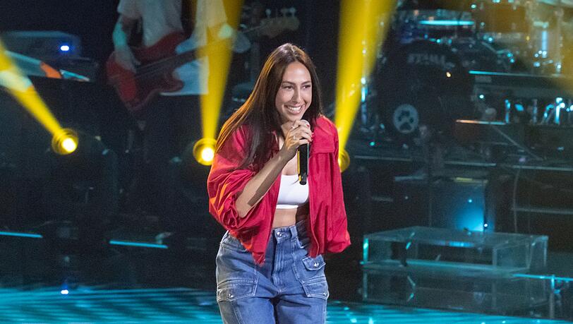 Moderatorin Melissa Khalaj überraschte die Coaches bei "The Voice of Germany" mit einer Blind Audition der besonderen Art. Moderatorin Melissa Khalaj überraschte die Coaches bei "The Voice of Germany" mit einer Blind Audition der besonderen Art.