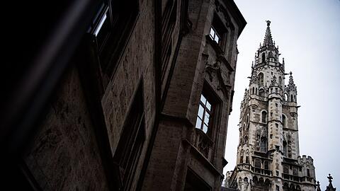 Das nicht wahrgenommene Vorkaufsrecht der Stadt hat das Rathaus erreicht.