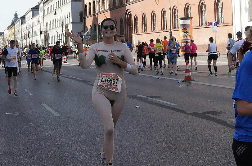 Rund 20.000 Teilnehmer waren am Sonntag beim München Marathon auf den Beinen. Die Bilder vom Marathon und Staffel-Lauf.