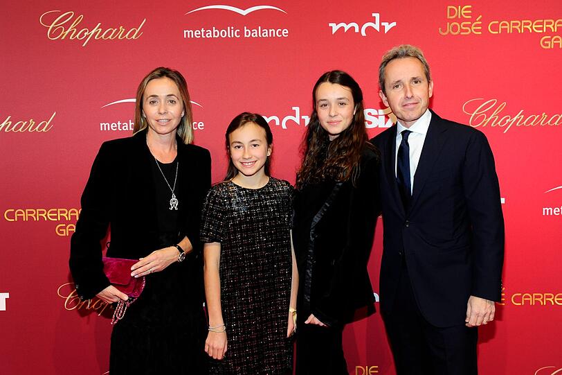 Albert Carreras mit Frau Ingrid Salvado und den Töchtern Maria und Julia.