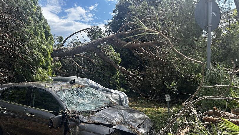 Das Unwetter richtete erheblichen Sachschaden an.