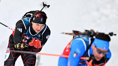 Justus Strelow (l) blieb fehlerfrei am Schie&szlig;stand.