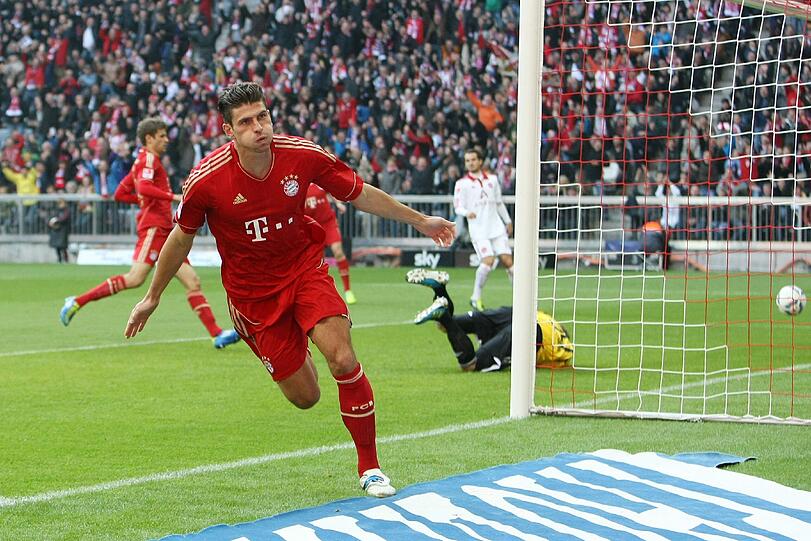 29. Oktober, 15.32 Uhr, Mario Gomez: Nach nur 85 Sekunden trifft er - nach Riberys Flanke - per Kopf gegen den Club - 1:0.