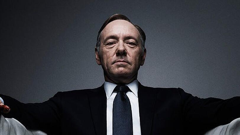 Nach Belästigungsvorwürfen gegen Kevin Spacey warf Netflix den "House of Cards"-Star 2017 raus.