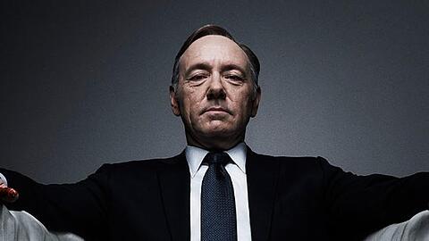 Nach Belästigungsvorwürfen gegen Kevin Spacey warf Netflix den "House of Cards"-Star 2017 raus.